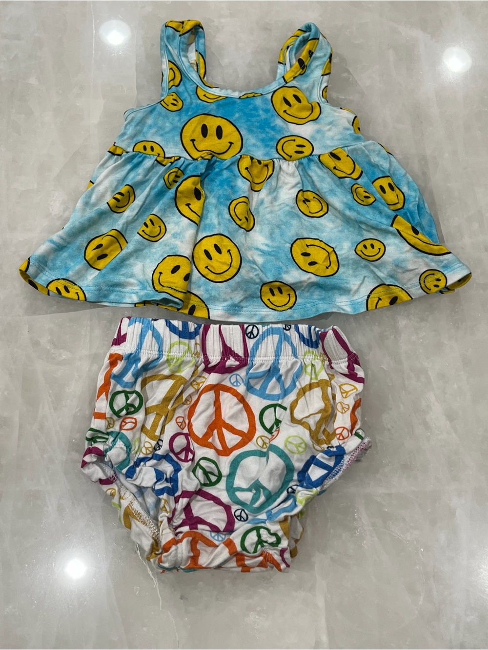 Posh Peanut Smiley Tie-Dye Tank Top and Peace Sign Bloomers Set - Blue/Yellow